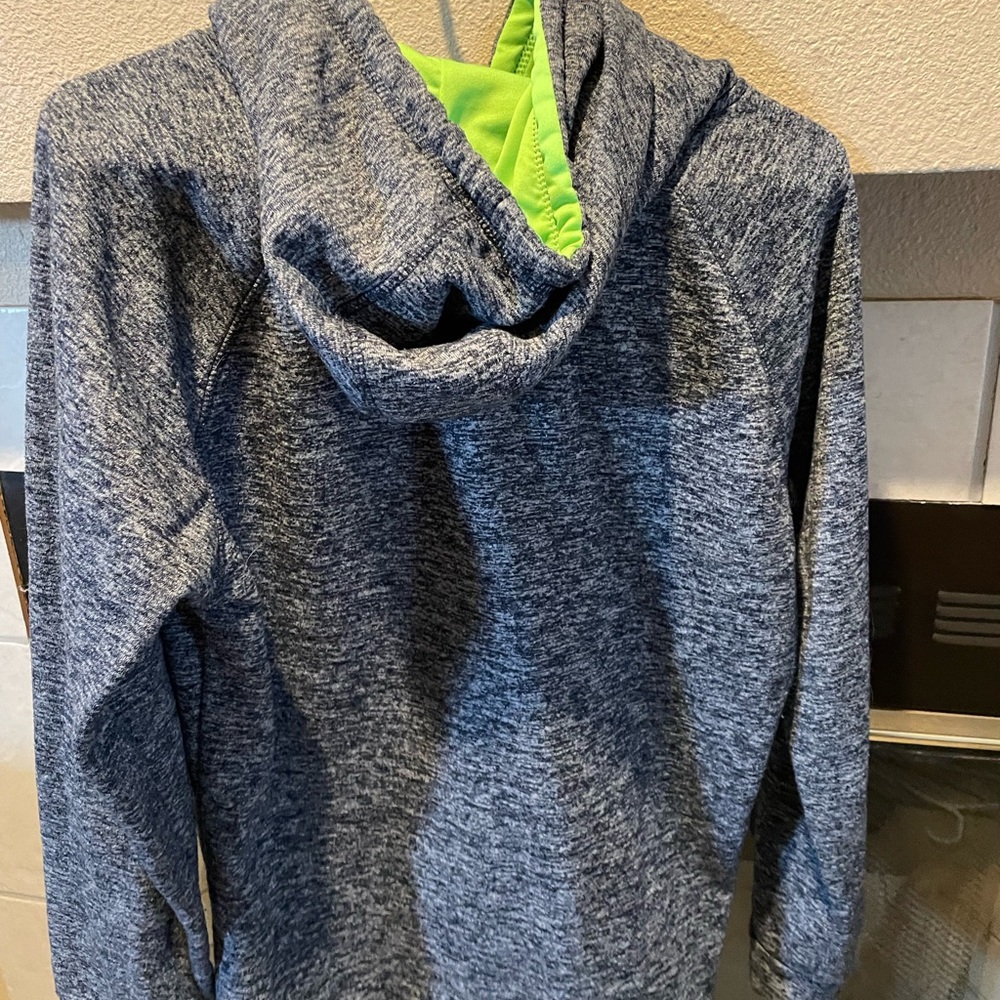 Sweatshirt - Picture 3 of 3